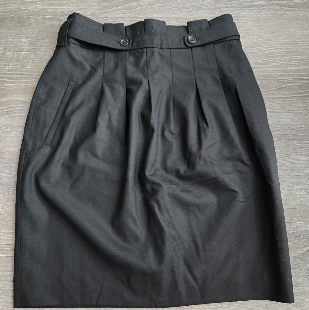 BCBGMAXAZRIA high-waisted pleated black skirt Sz. 8